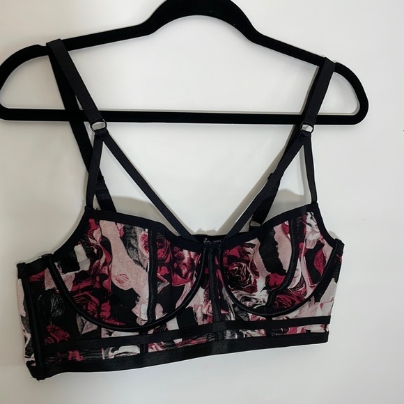 Torrid 1 BLACK PINK ROSE POWER MESH STRAPPY UNLINED UNDERWIRE LONGLINE BRALETTE - Picture 6 of 12
